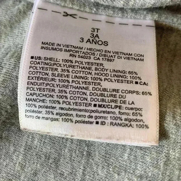 Old Navy raincoat with hood, lined with a soft cotton, Velcro on the sleeves. - Picture 5 of 6